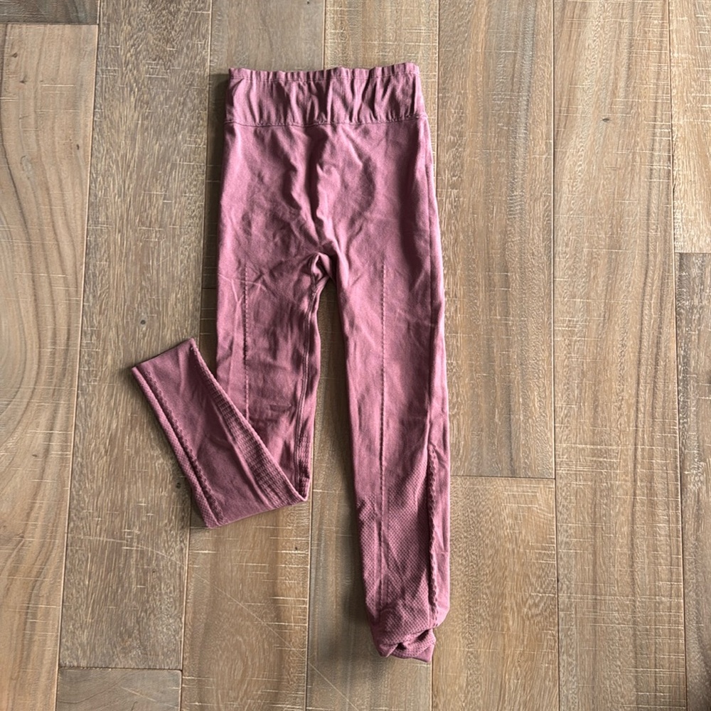 Purple leggings